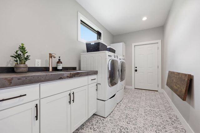 310 Eagle Drive, Nicholasville, KY 40356
