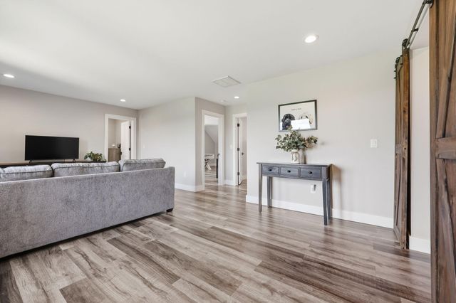 310 Eagle Drive, Nicholasville, KY 40356