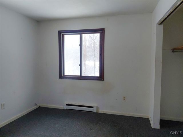 98 Ennis Avenue, Schroeppel, NY 13132