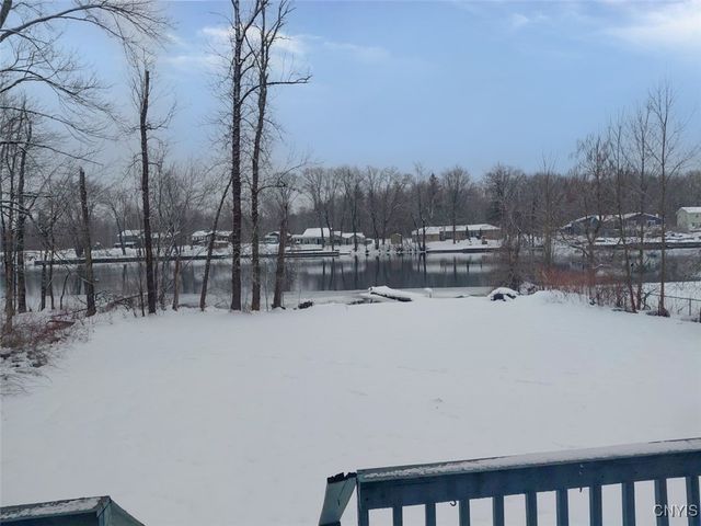 98 Ennis Avenue, Schroeppel, NY 13132