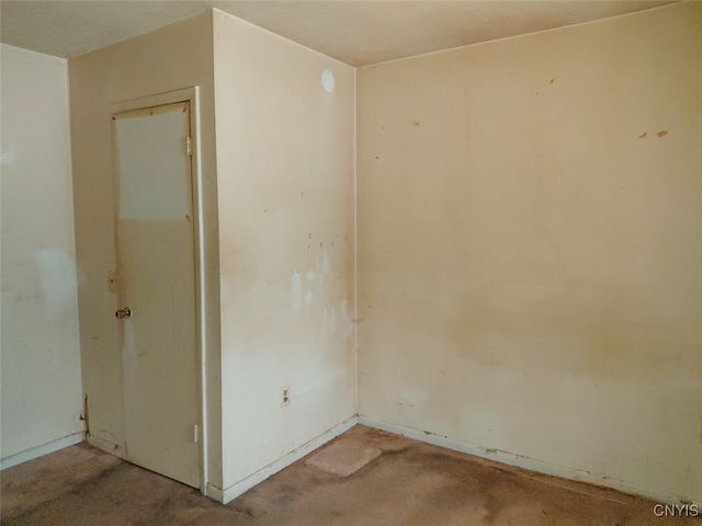 98 Ennis Avenue, Schroeppel, NY 13132