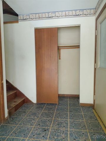 98 Ennis Avenue, Schroeppel, NY 13132