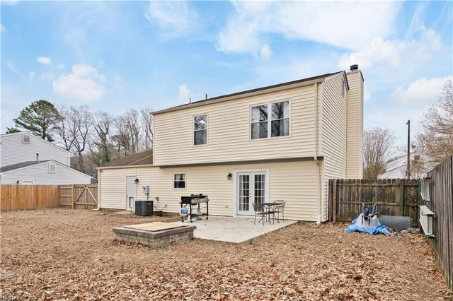 211 Clipper DR, Newport News, VA 23602