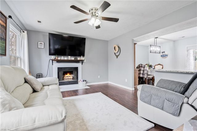 211 Clipper DR, Newport News, VA 23602