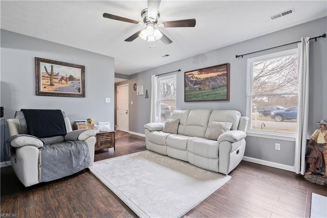 211 Clipper DR, Newport News, VA 23602