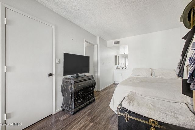 2625 E INDIAN SCHOOL Road 341, Phoenix, AZ 85016