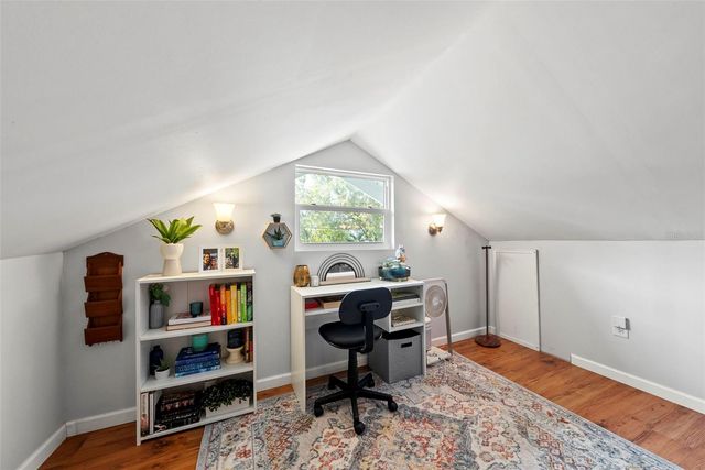 3009 W SAN JOSE STREET, Tampa, FL 33629