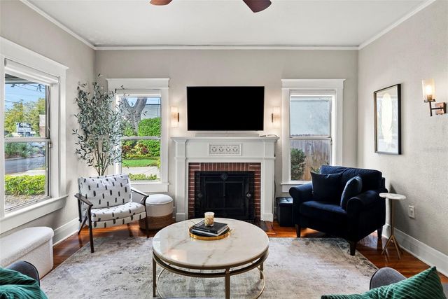 3009 W SAN JOSE STREET, Tampa, FL 33629