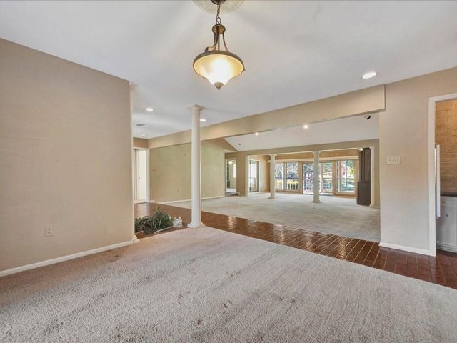 1006 Champions Drive, Lufkin, TX 75901