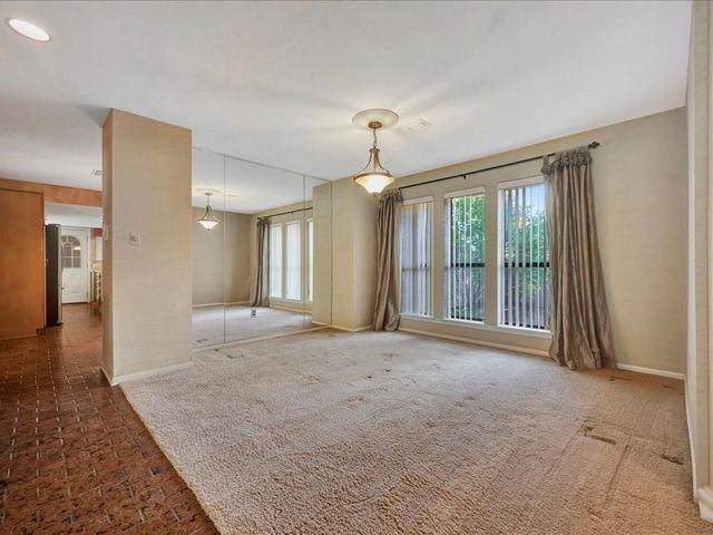 1006 Champions Drive, Lufkin, TX 75901