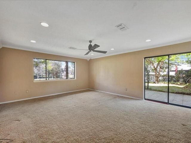 1006 Champions Drive, Lufkin, TX 75901