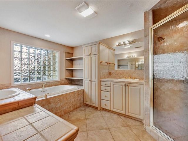 1006 Champions Drive, Lufkin, TX 75901