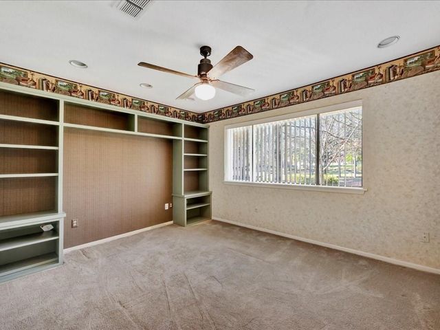 1006 Champions Drive, Lufkin, TX 75901