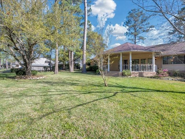 1006 Champions Drive, Lufkin, TX 75901