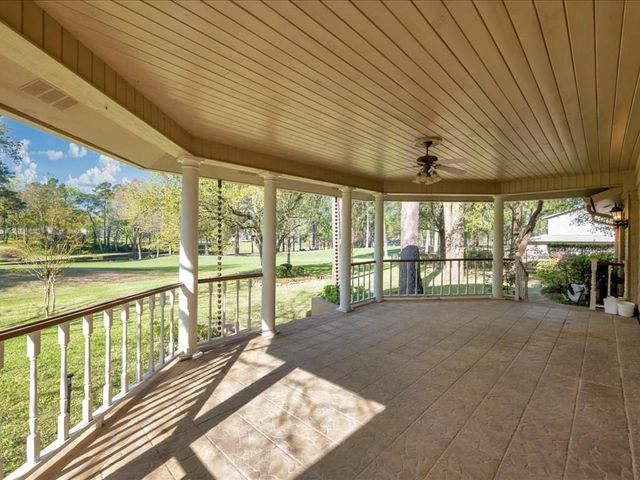 1006 Champions Drive, Lufkin, TX 75901