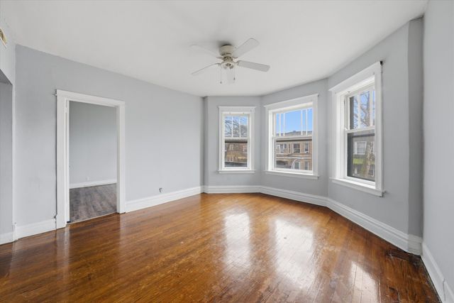 6140 S Rhodes Avenue, Chicago, IL 60637