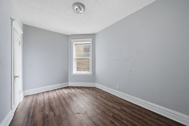 6140 S Rhodes Avenue, Chicago, IL 60637