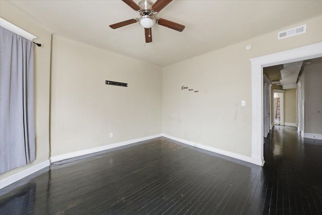 6140 S Rhodes Avenue, Chicago, IL 60637