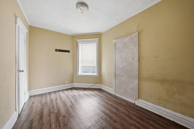 6140 S Rhodes Avenue, Chicago, IL 60637