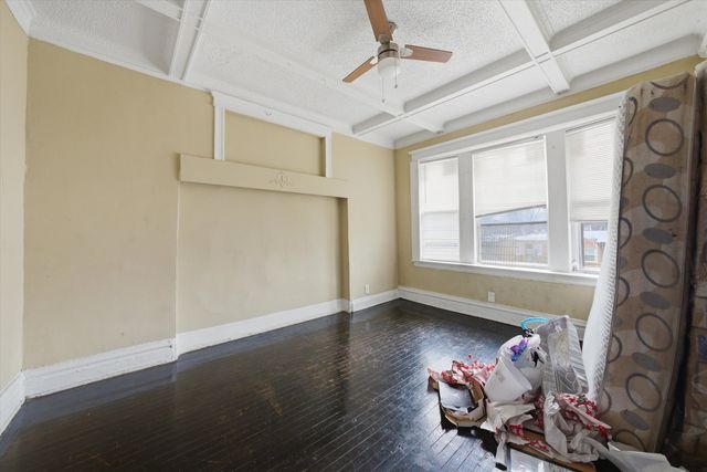 6140 S Rhodes Avenue, Chicago, IL 60637