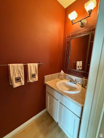 5996 S SULTAN CIR, Murray, UT 84107