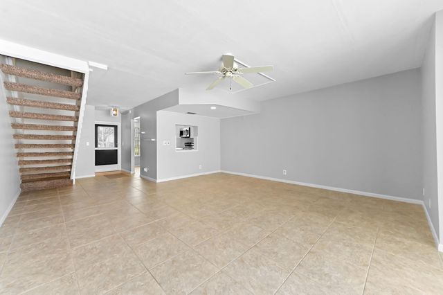 214 Foxtail Drive F, Greenacres, FL 33415