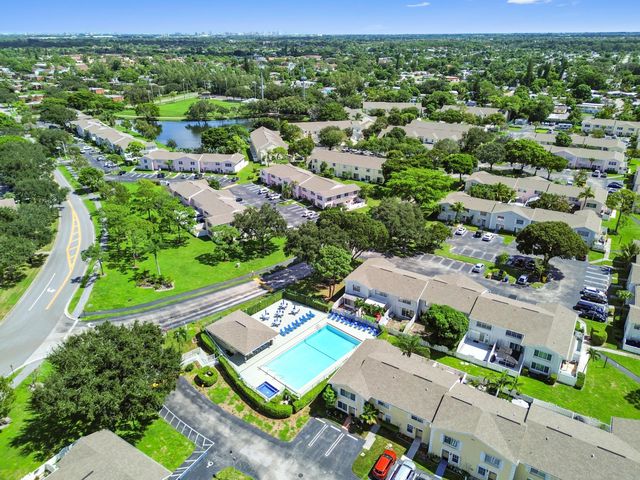 214 Foxtail Drive F, Greenacres, FL 33415