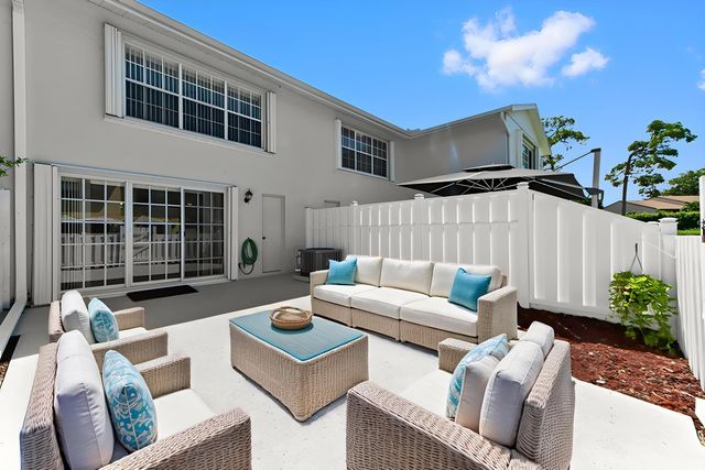 214 Foxtail Drive F, Greenacres, FL 33415