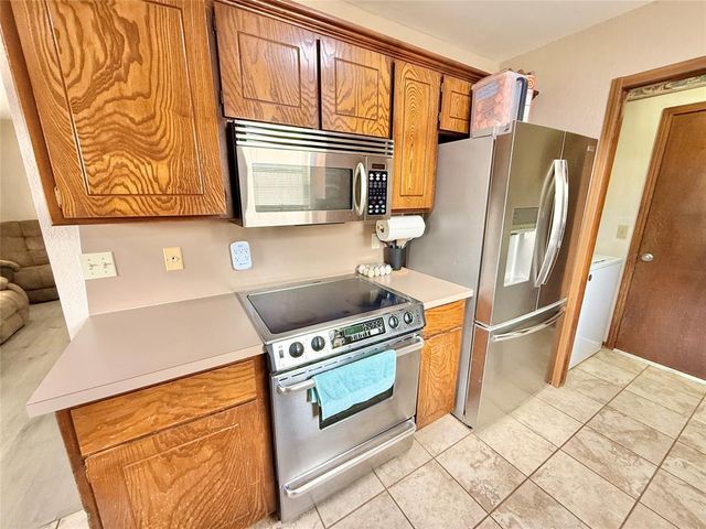 121 Bellgate Drive, Yukon, OK 73099