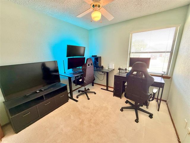 121 Bellgate Drive, Yukon, OK 73099