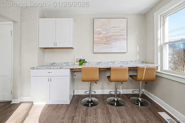 25034 Comfort, Center Line, MI 48015