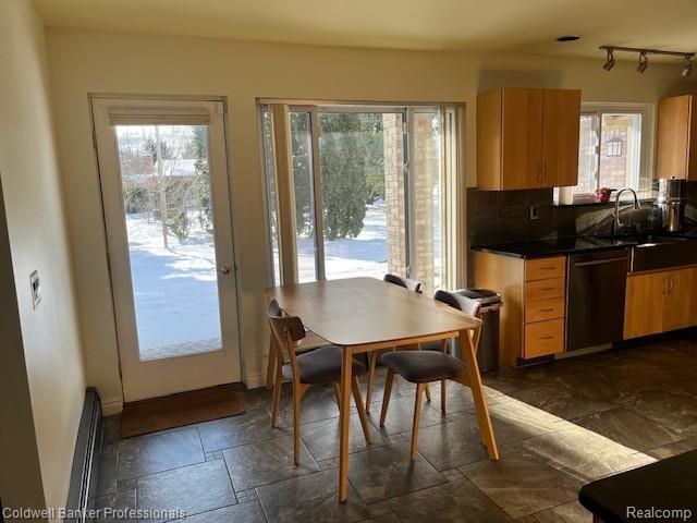 3972 Chevron Drive, Highland Charter Township, MI 48356