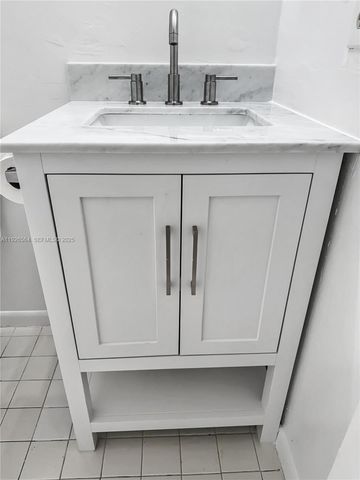 10313 NW 8th St 205, Pembroke Pines, FL 33026