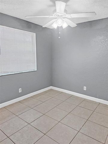 10313 NW 8th St 205, Pembroke Pines, FL 33026