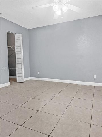 10313 NW 8th St 205, Pembroke Pines, FL 33026