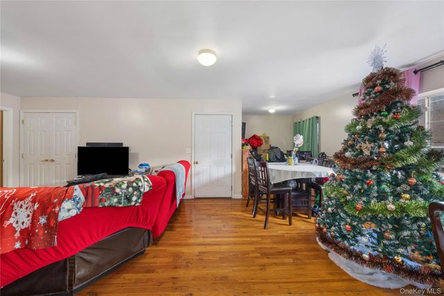 55 W 192nd Street, Bronx, NY 10468