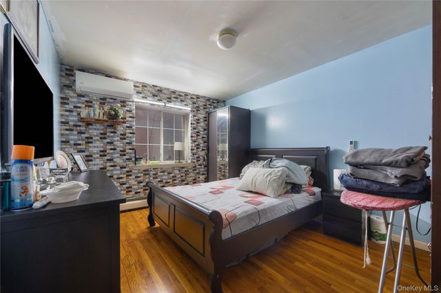 55 W 192nd Street, Bronx, NY 10468