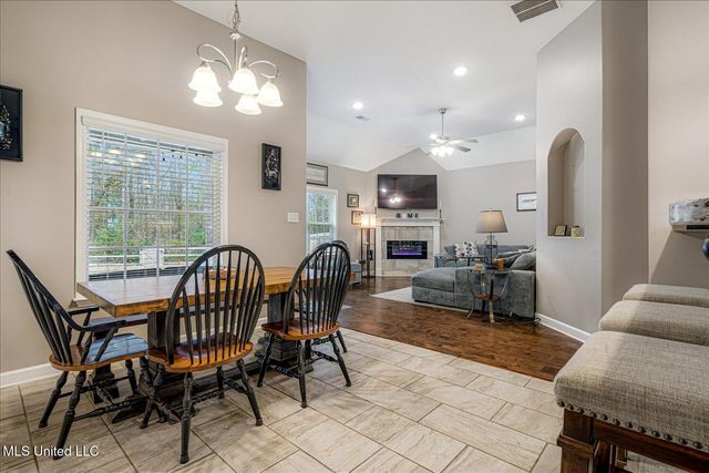 8783 Lezlarken Lane, Olive Branch, MS 38654