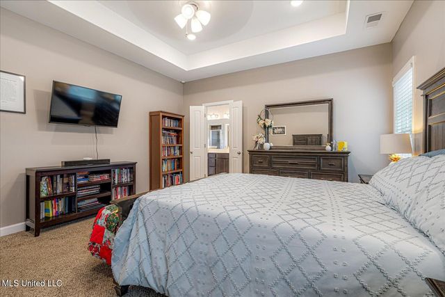 8783 Lezlarken Lane, Olive Branch, MS 38654