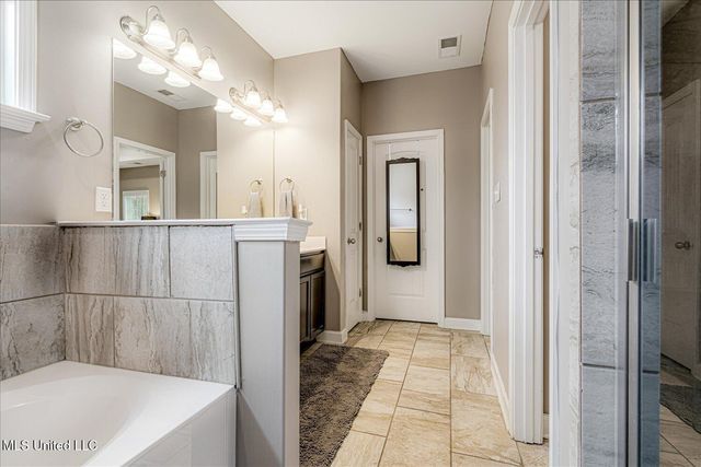 8783 Lezlarken Lane, Olive Branch, MS 38654