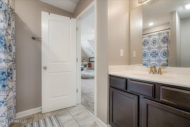 8783 Lezlarken Lane, Olive Branch, MS 38654