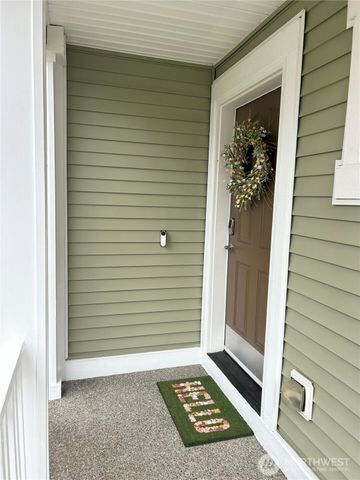 2817 Hannen Street, Dupont, WA 98327