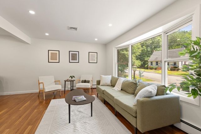 35 Rustic Dr, Weymouth, MA 02190