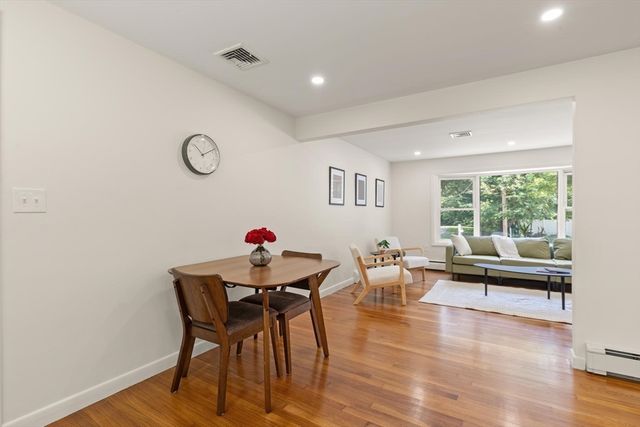 35 Rustic Dr, Weymouth, MA 02190