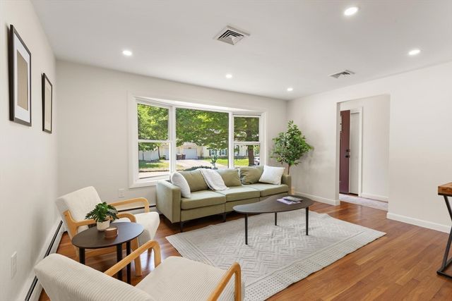 35 Rustic Dr, Weymouth, MA 02190