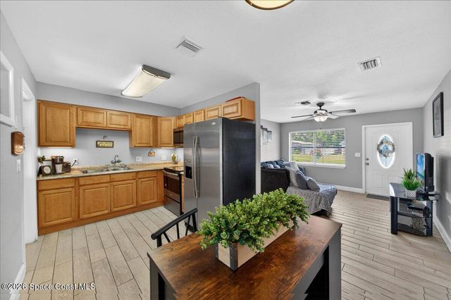 2139 Smathers Circle N, Melbourne, FL 32935