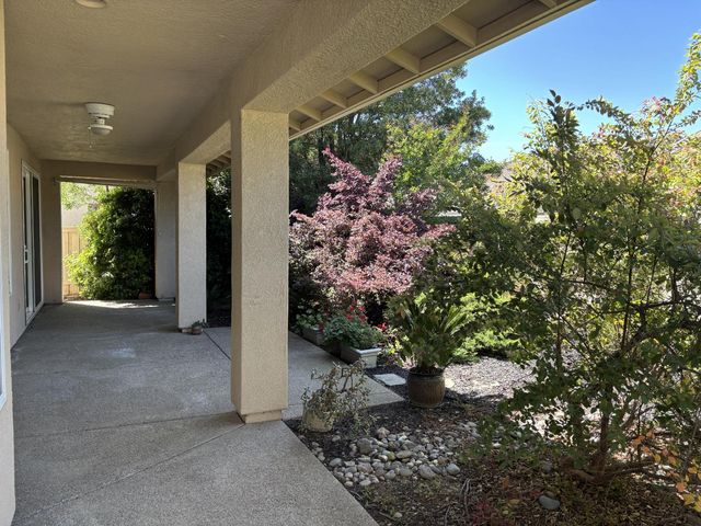 503 Violet Ln, Lincoln, CA 95648
