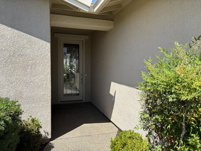 503 Violet Ln, Lincoln, CA 95648
