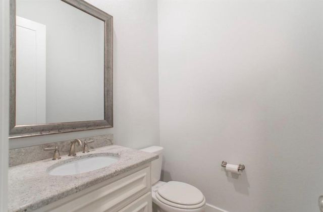 16 Clearview Terrace Place, Tomball, TX 77375