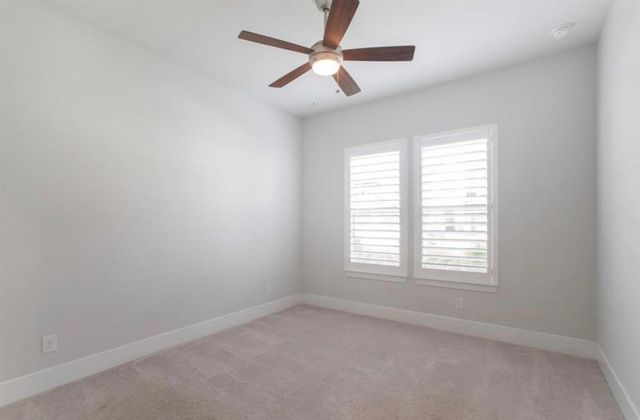16 Clearview Terrace Place, Tomball, TX 77375